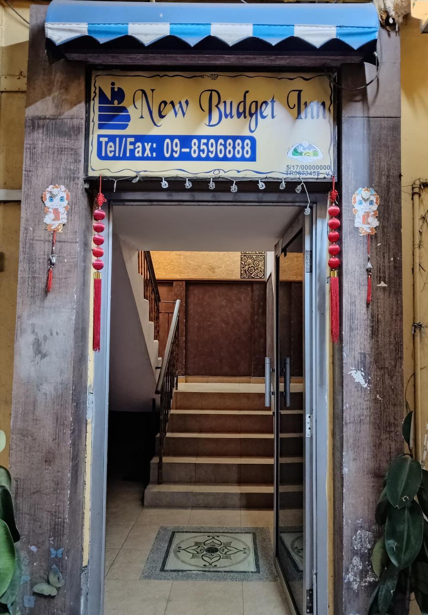 New Budget Inn Hotel Chukai Exteriör bild